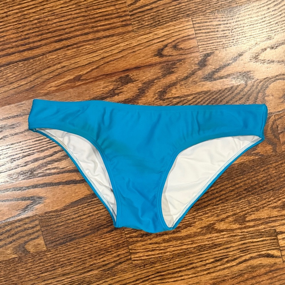 KAUAI BIKINI size Medium
